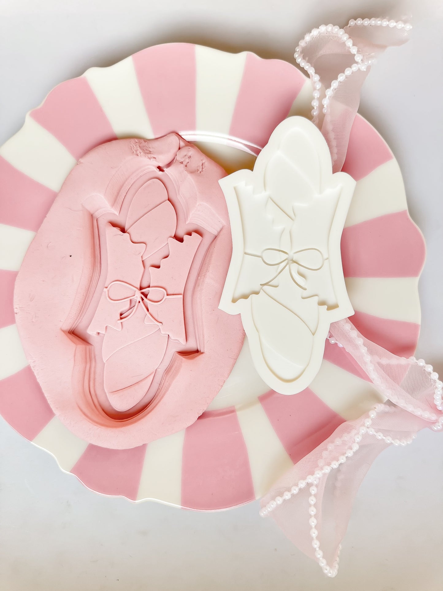 Bow Baguette- Debosser and Cutter