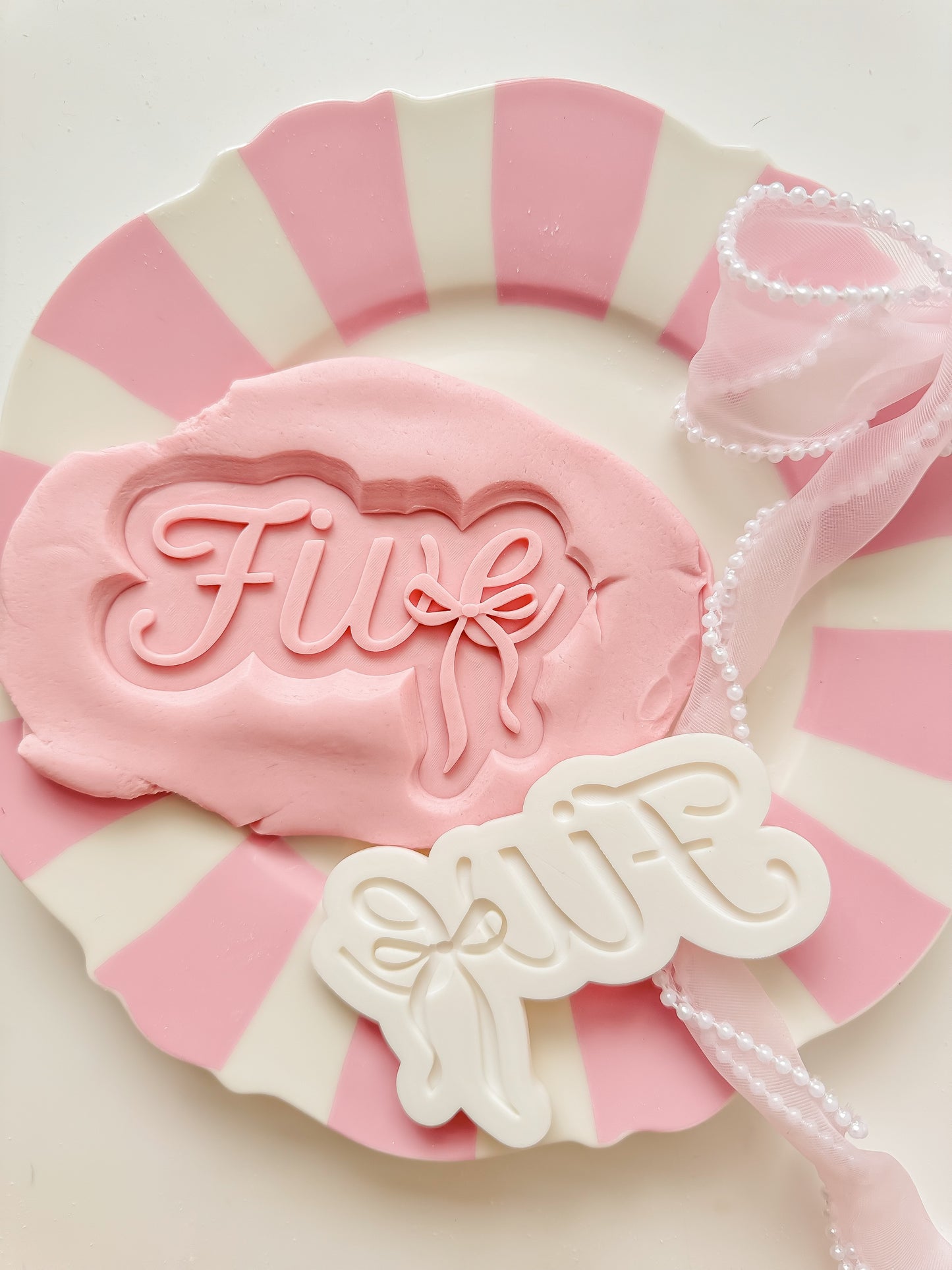 Five bow number - Debosser and Cutter