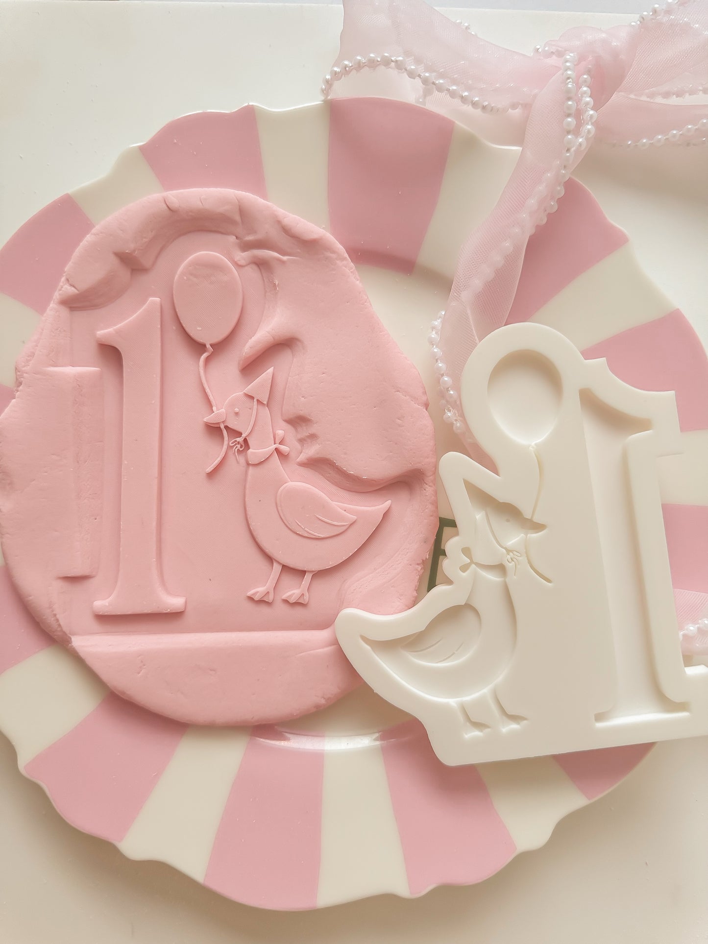 Goose with #1 Balloon- Debosser and Cutter