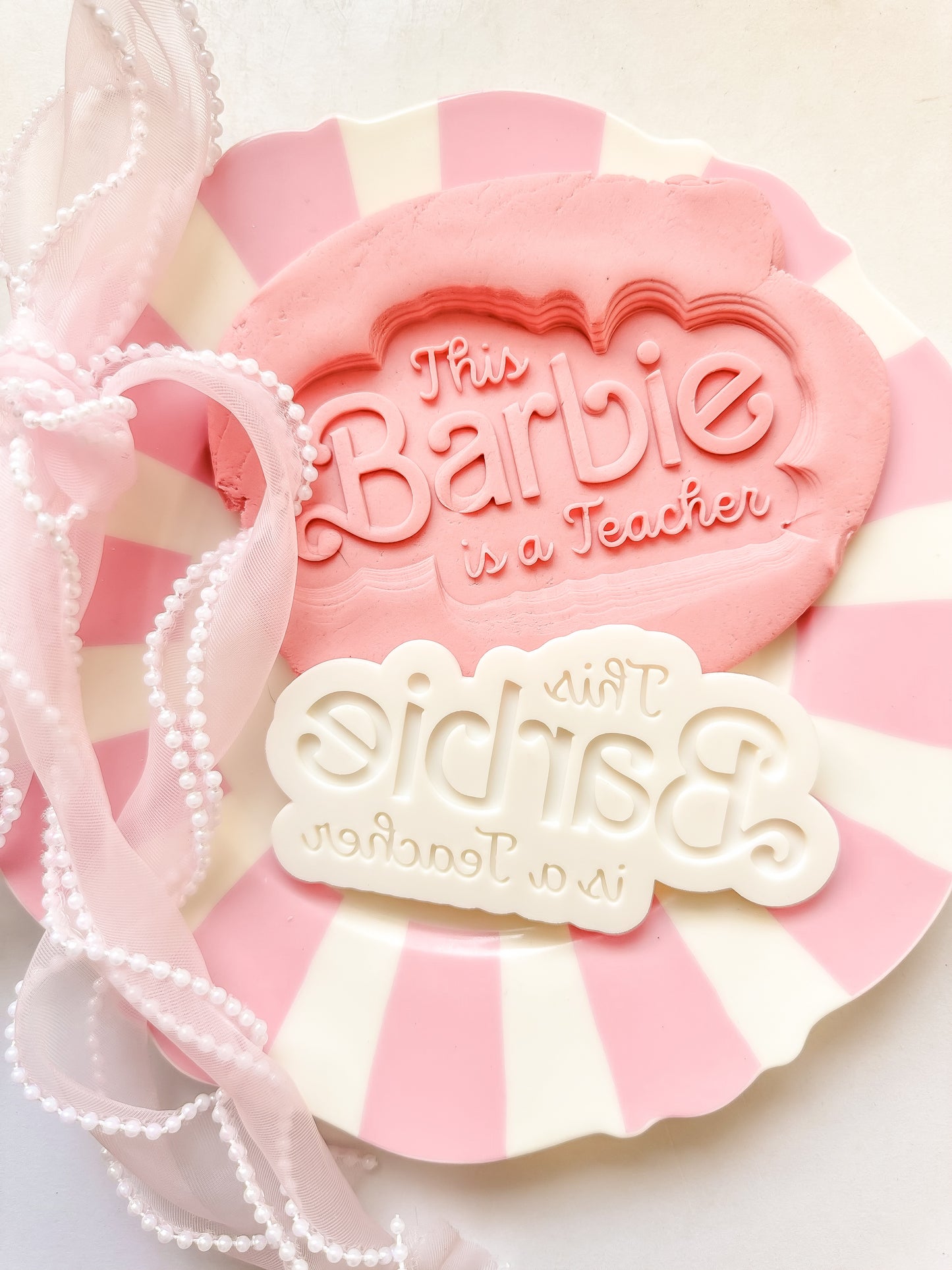 This barbie is a teacher - Debosser and Cutter