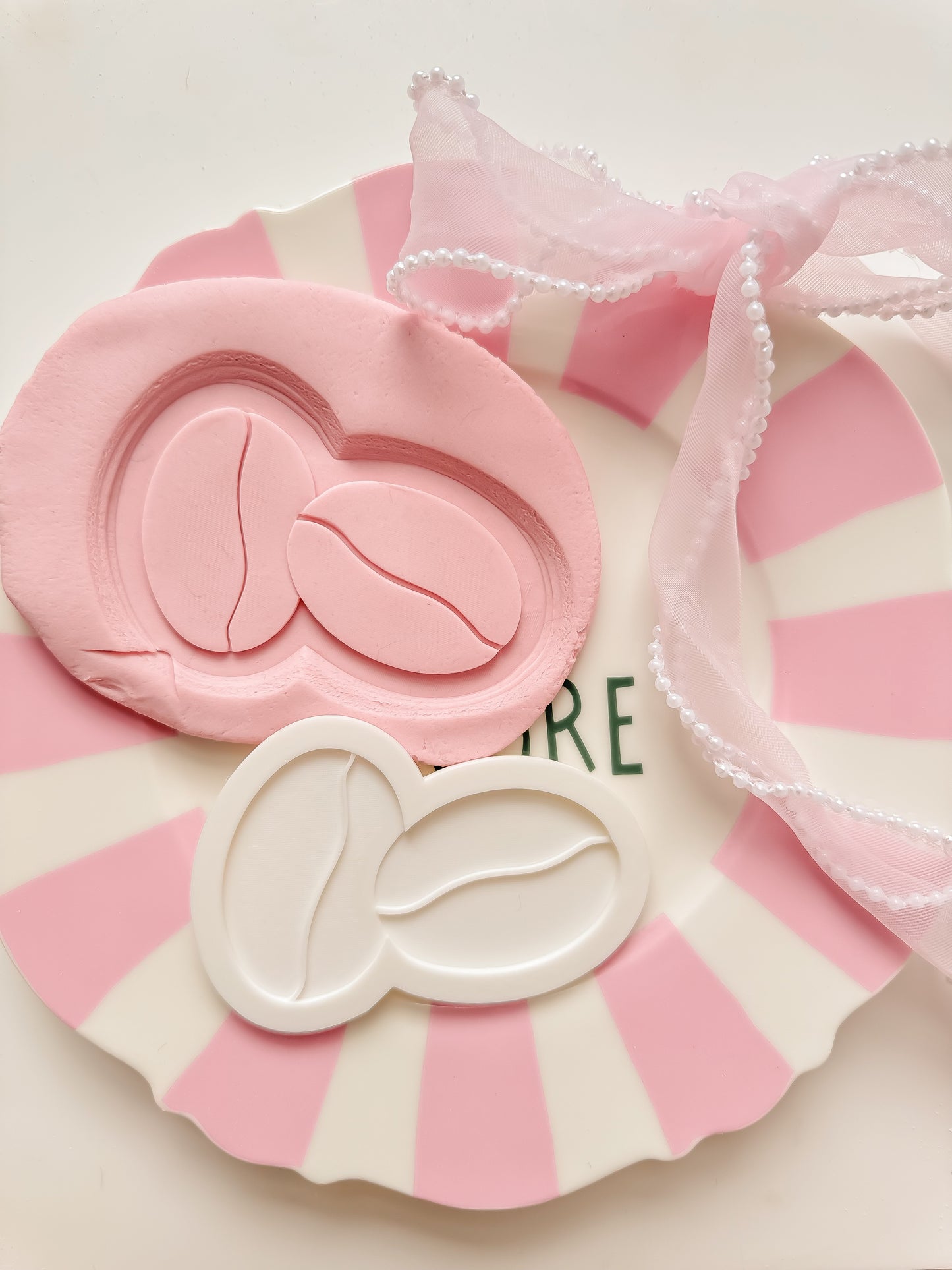 Coffee Beans - Debosser and Cutter