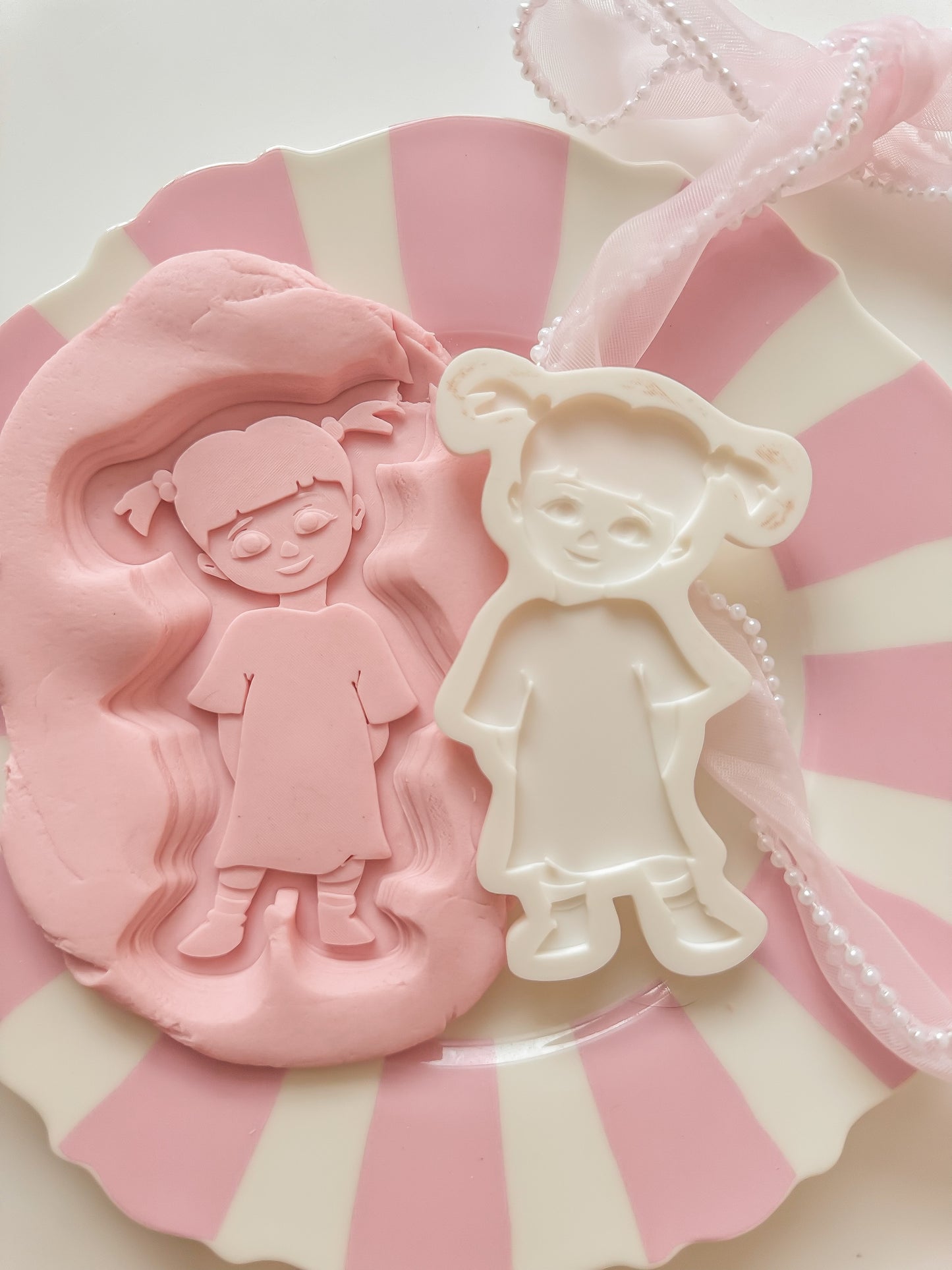 Little girl monster - Debosser and Cutter