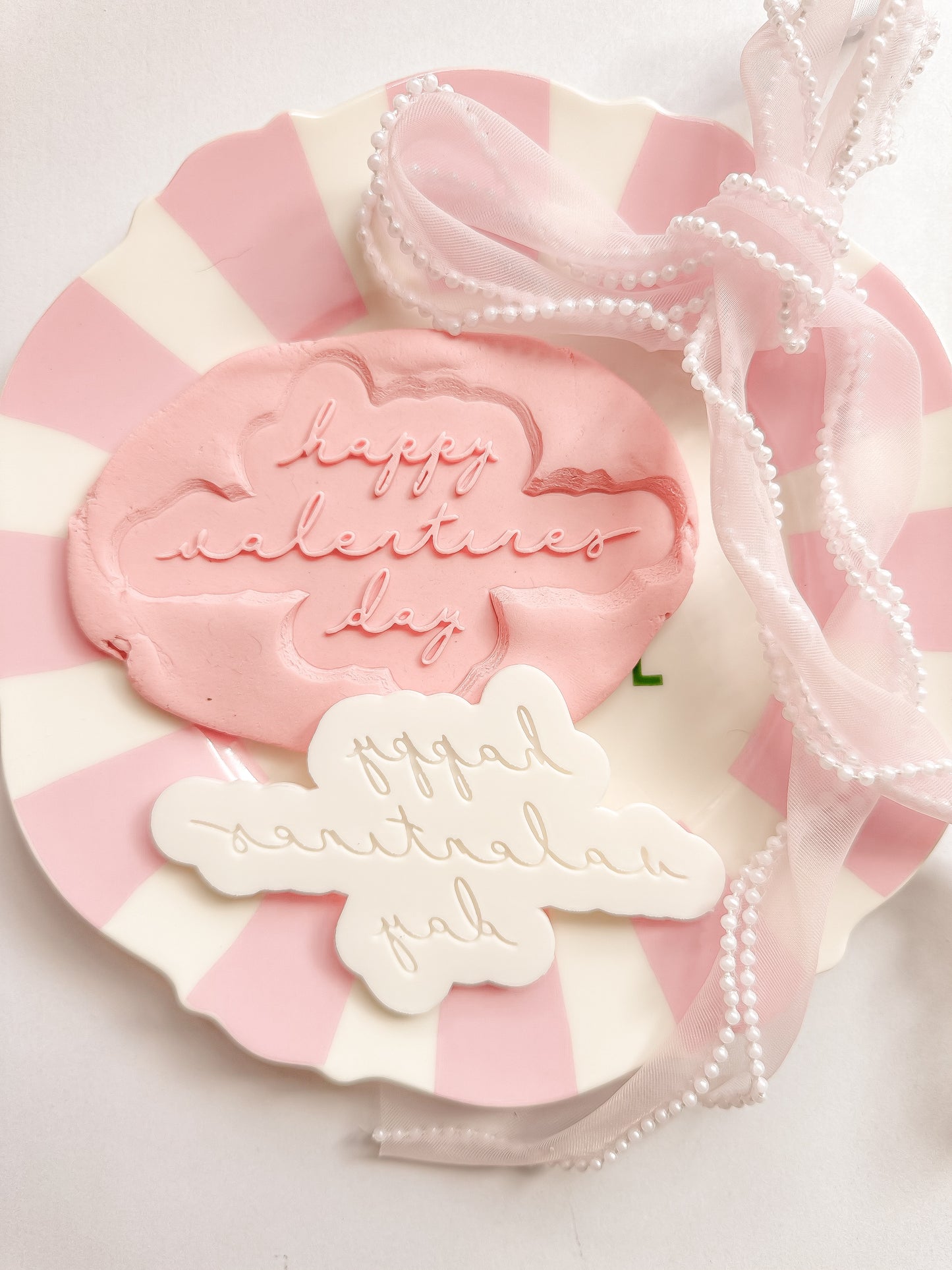 Happy Valentines Day font - Debosser and Cutter