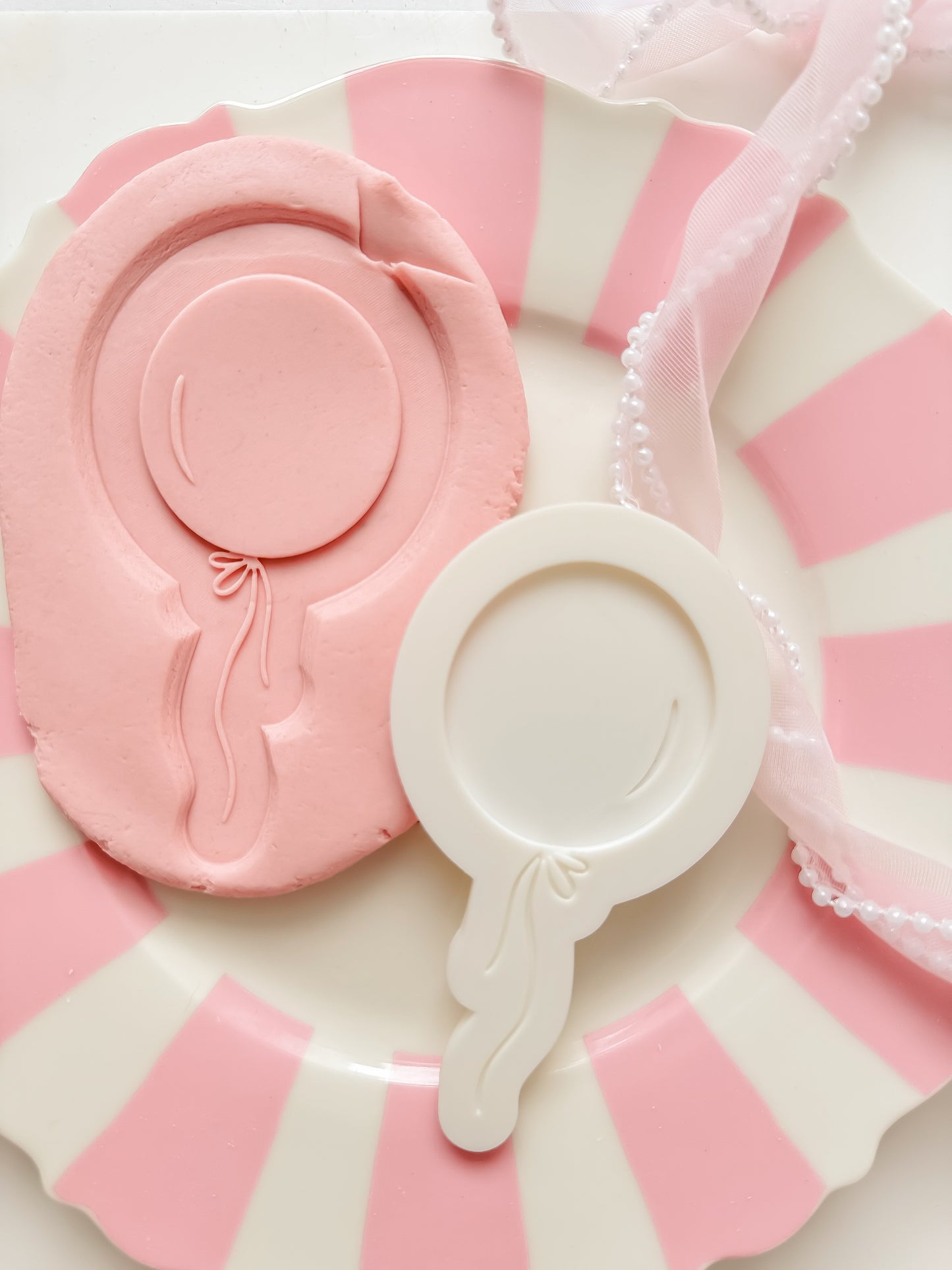 Single Balloon - Debosser and Cutter