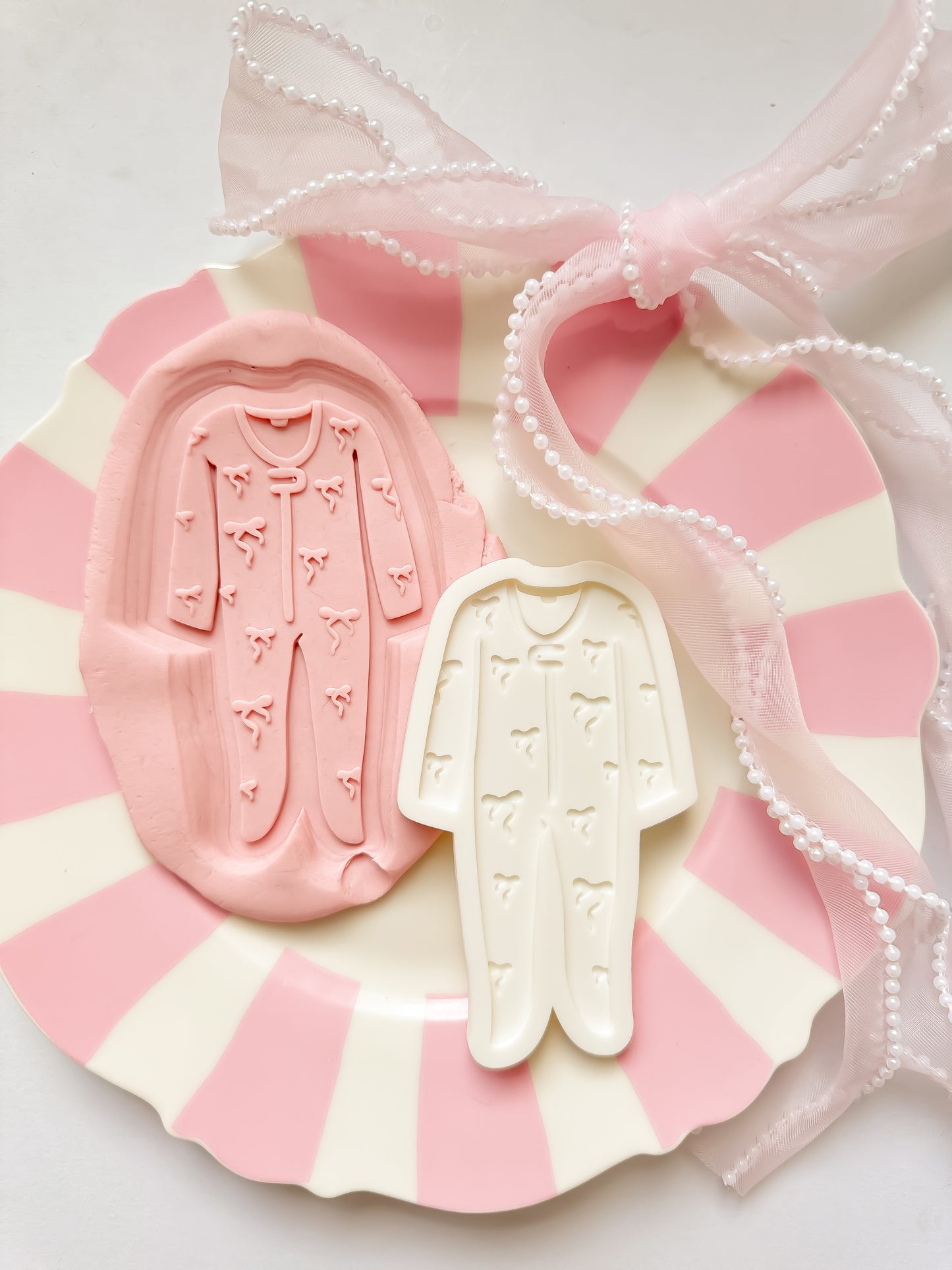 Bow Baby Onesie - Debosser and Cutter