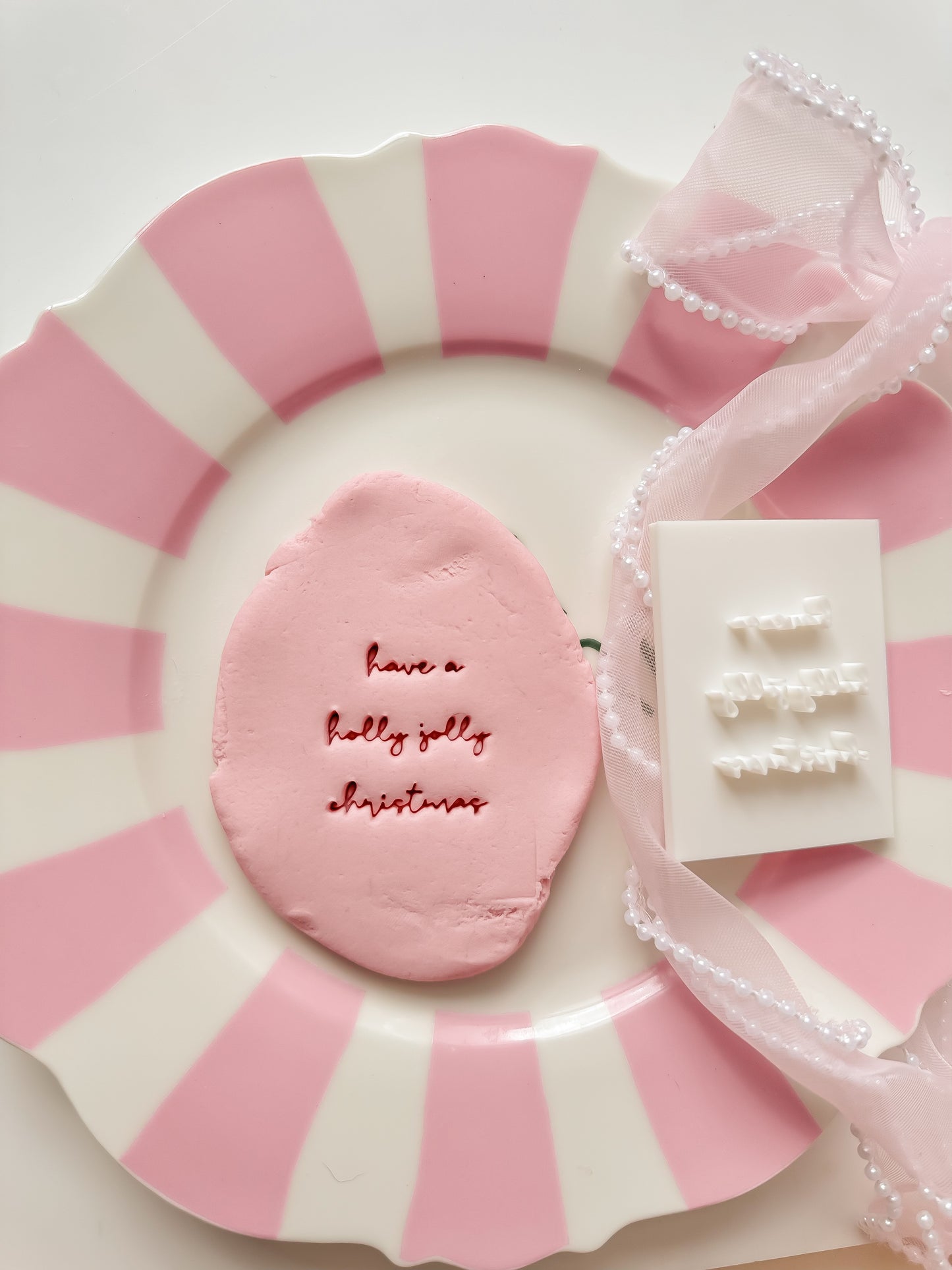 Have a Holly Jolly Christmas - Embosser