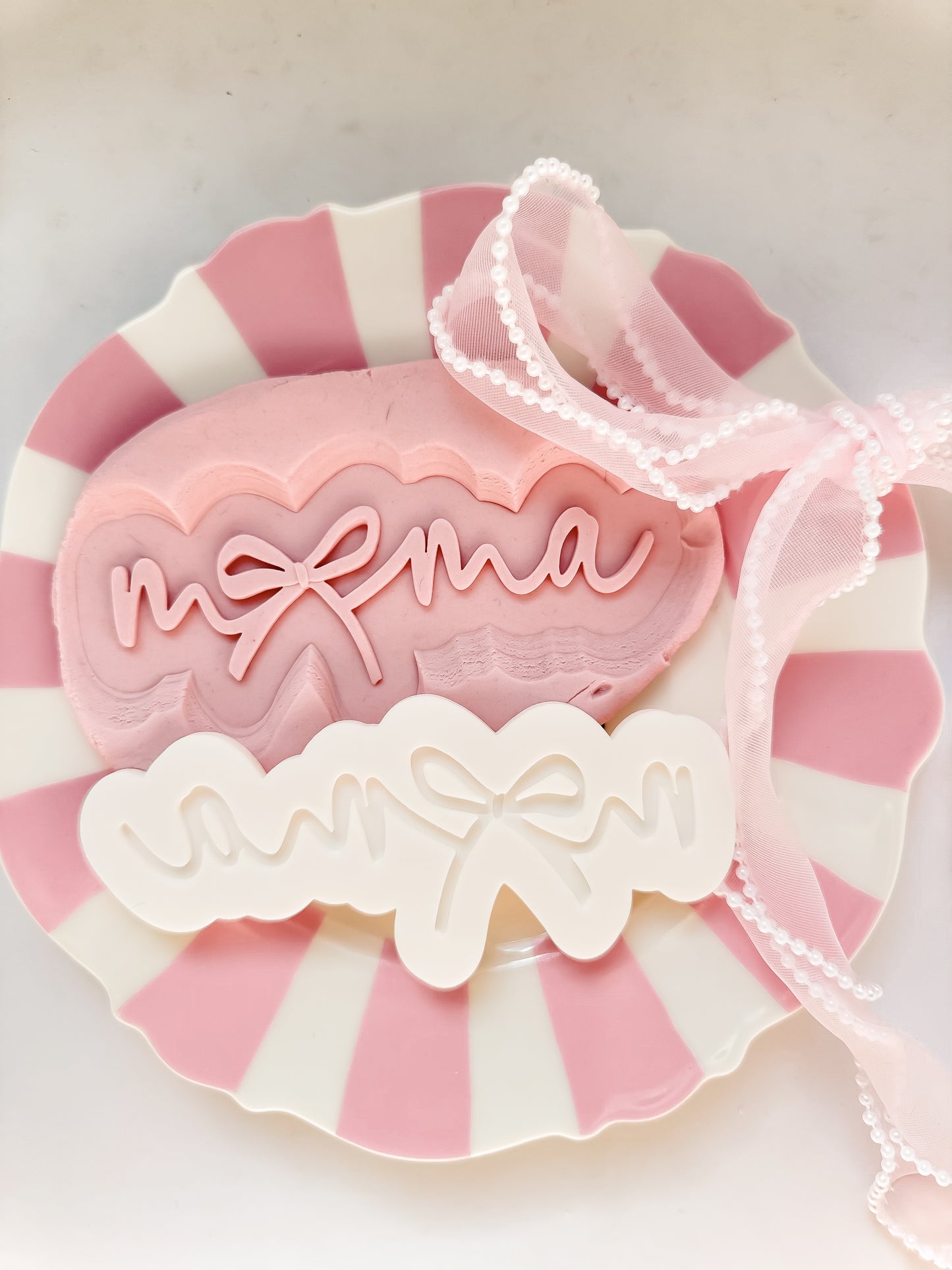 Bow Mama - Debosser and Cutter