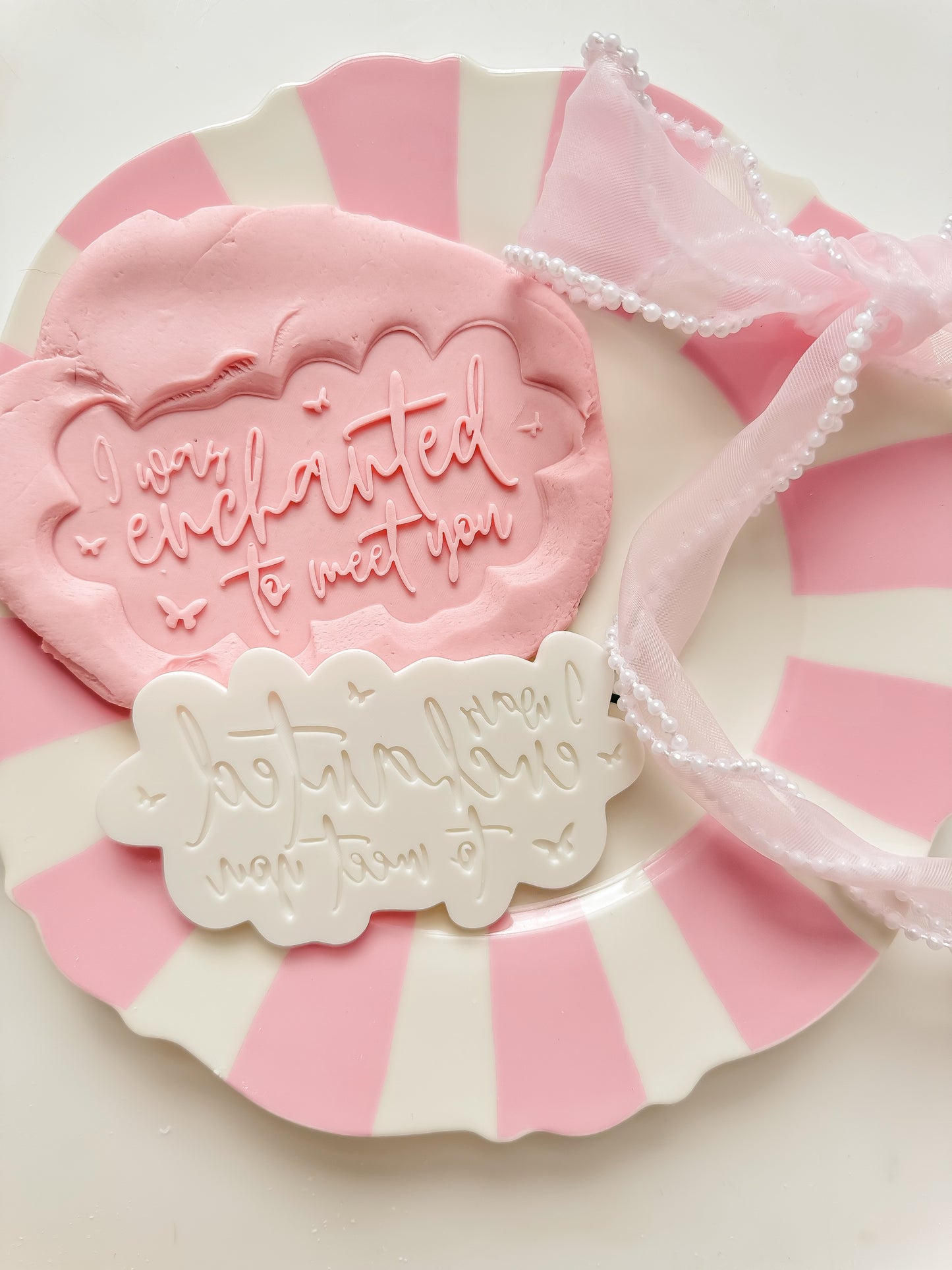 I was enchanted to meet you - Debosser and Cutter