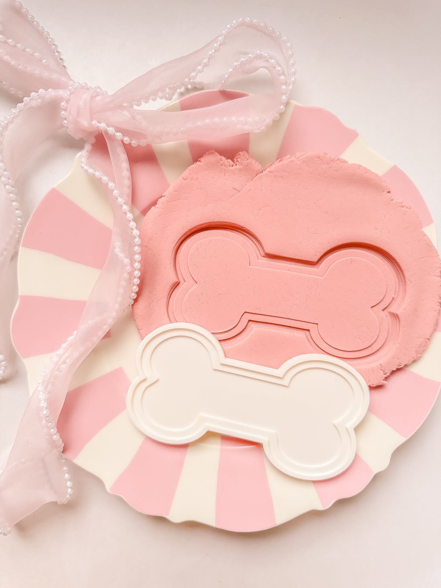 Dog Bone - Debosser and Cutter