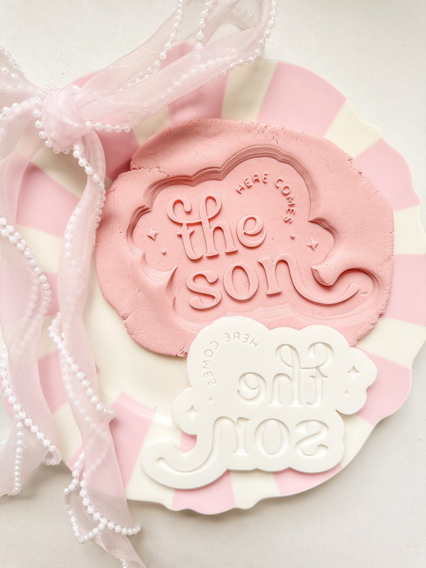 Here comes the son style 2 - Debosser and Cutter