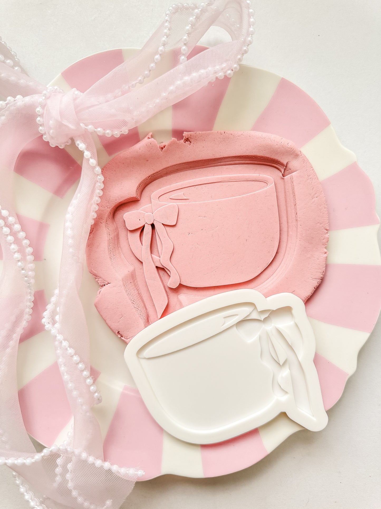 Bow Coffee mug - Debosser and Cutter