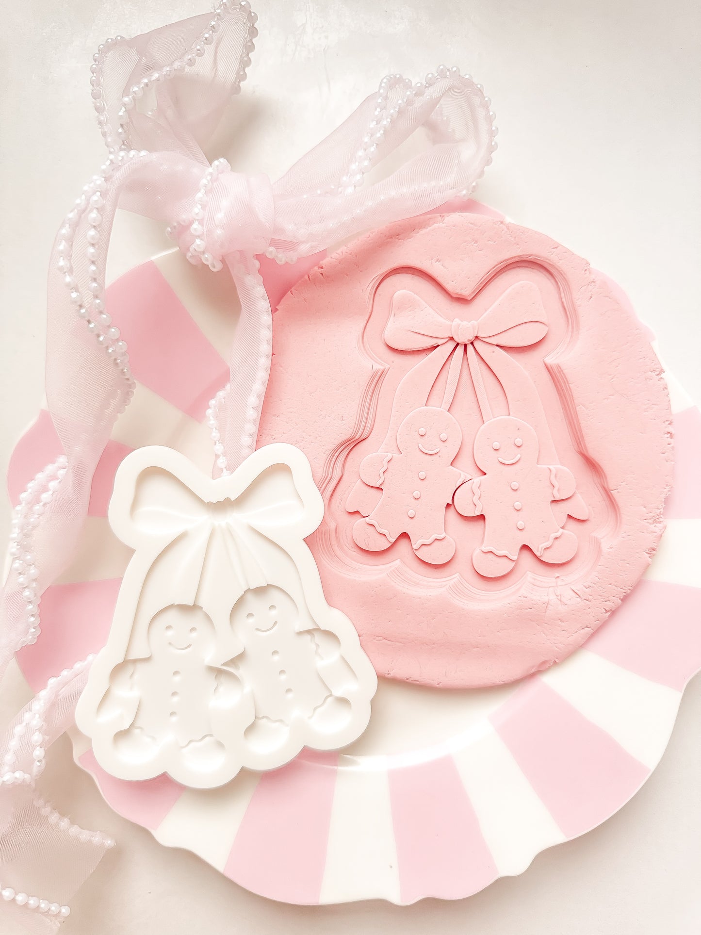 Gingerbread Bow Ornament - Debosser and Cutter