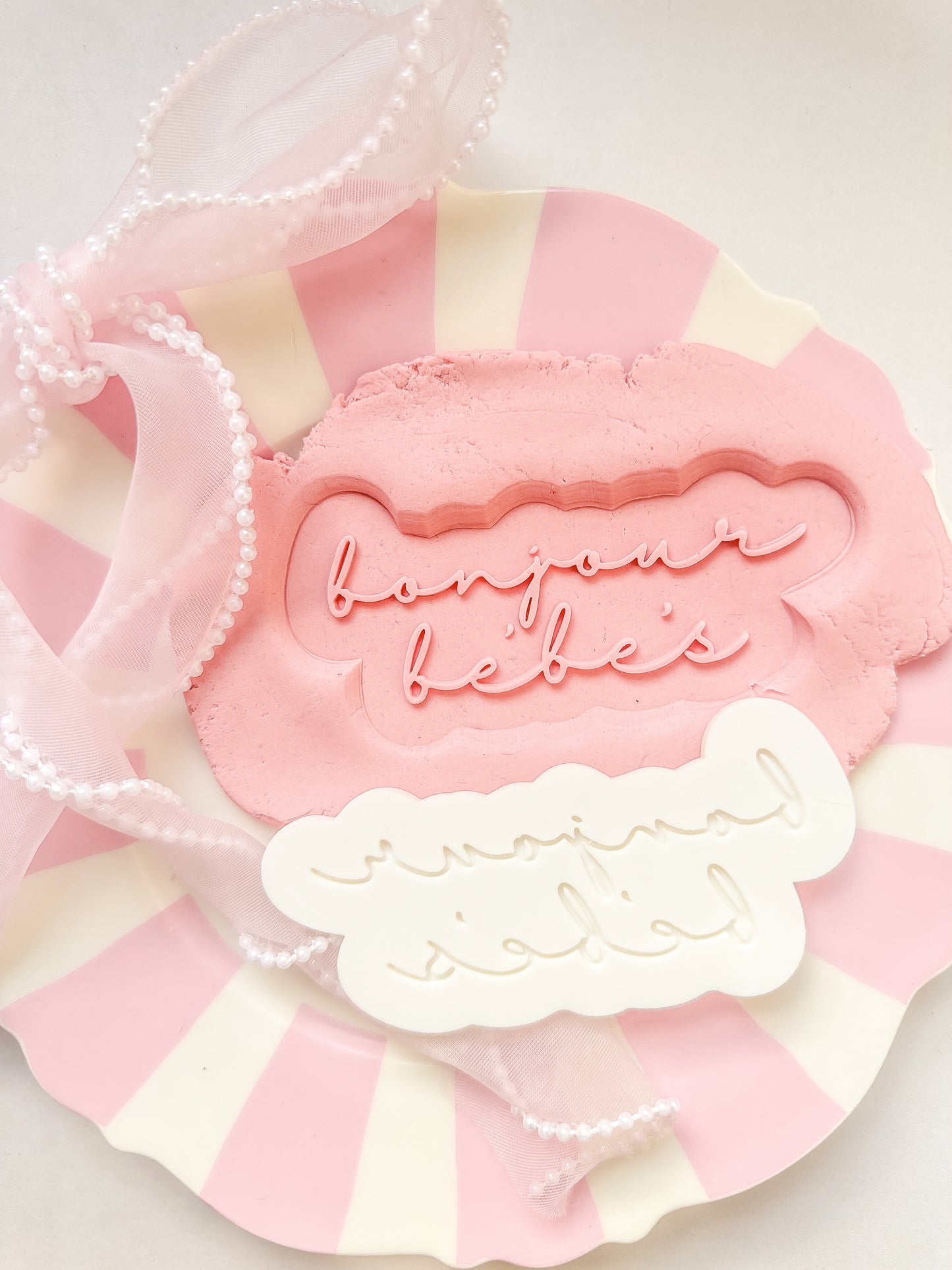 Bonjour Bébés - Debosser and Cutter