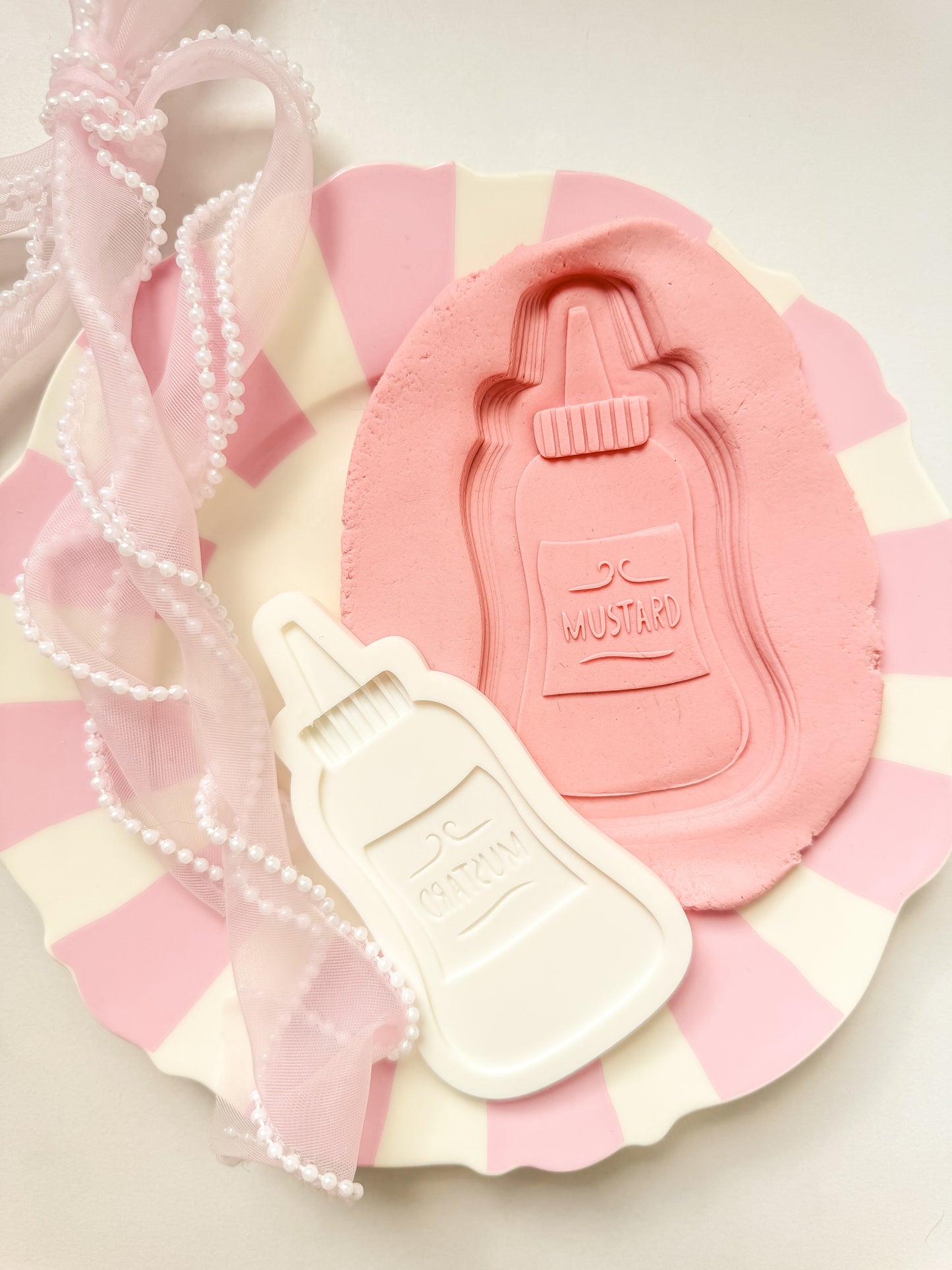 Mustard Sauce Bottle - Debosser and Cutter