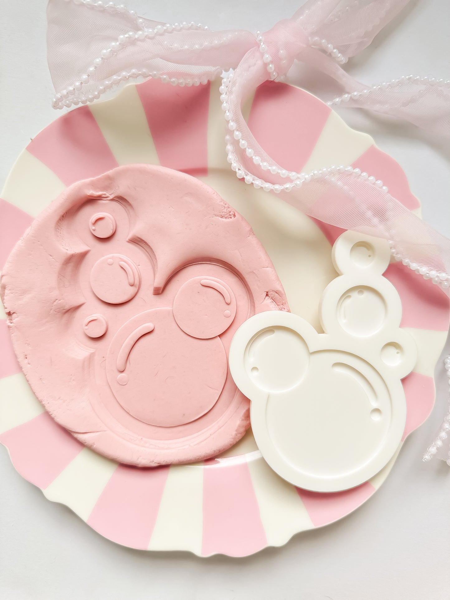 Bubbles- Debosser and Cutter