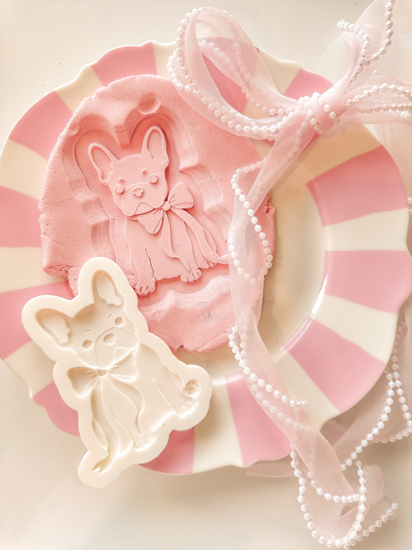 Frenchie with bow - Debosser and Cutter