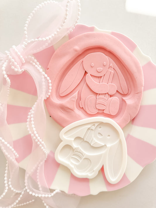 Bashful bunny with pencil Jellycat Jellycat - Debosser and Cutter