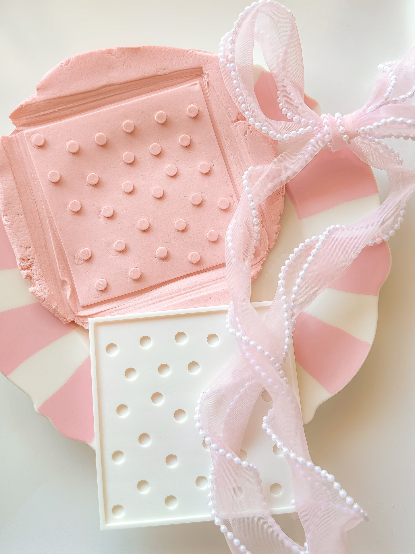 Polkadot Pattern Plate - Debosser