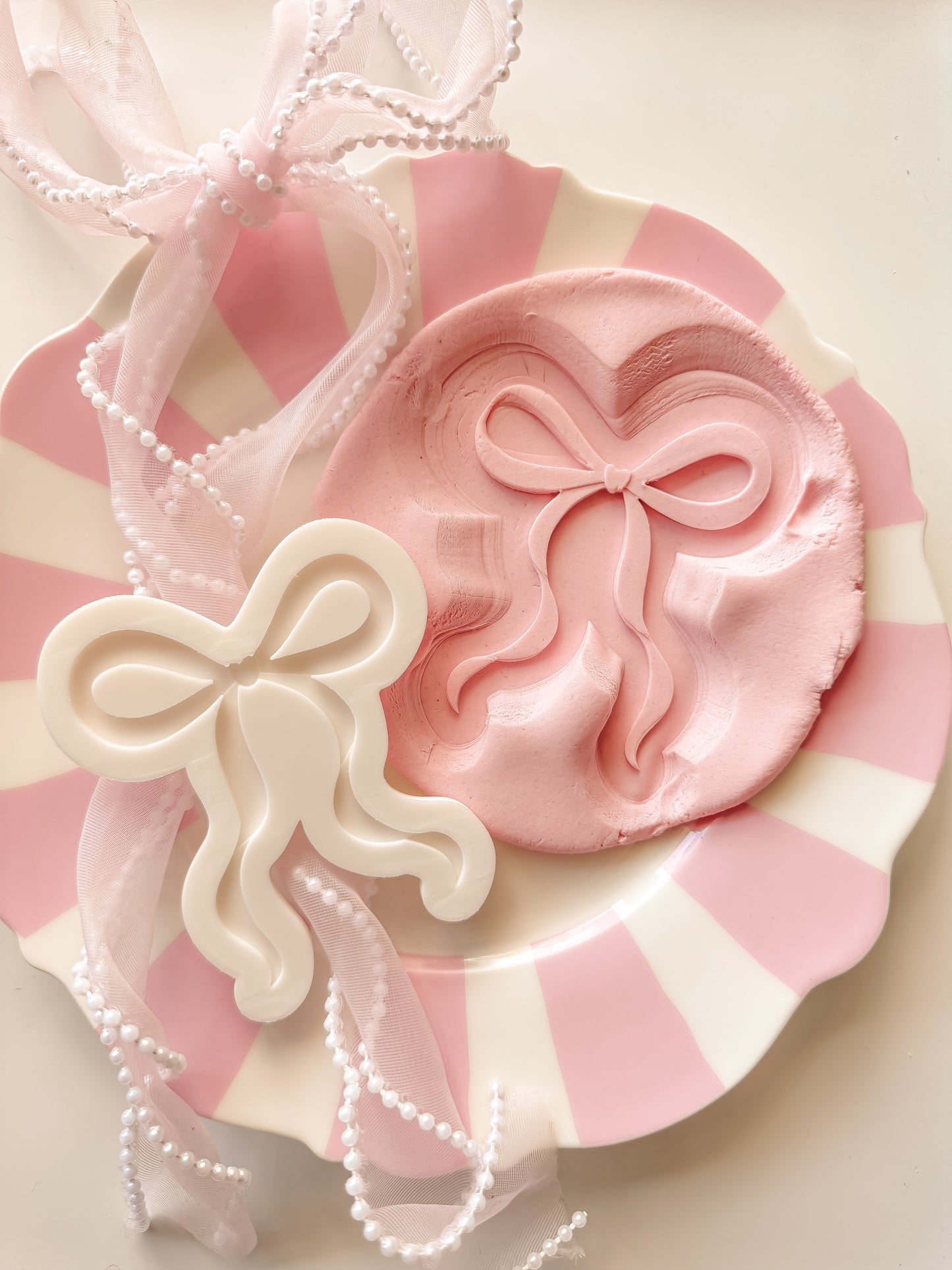 Cute Bow - Debosser and Cutter