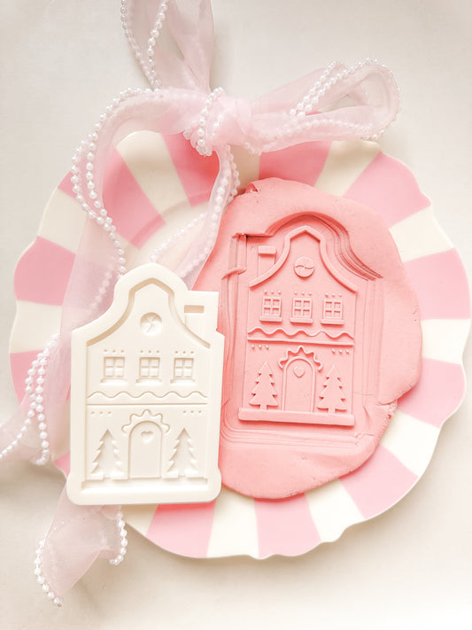 Tall Gingerbread house - Debosser and Cutter