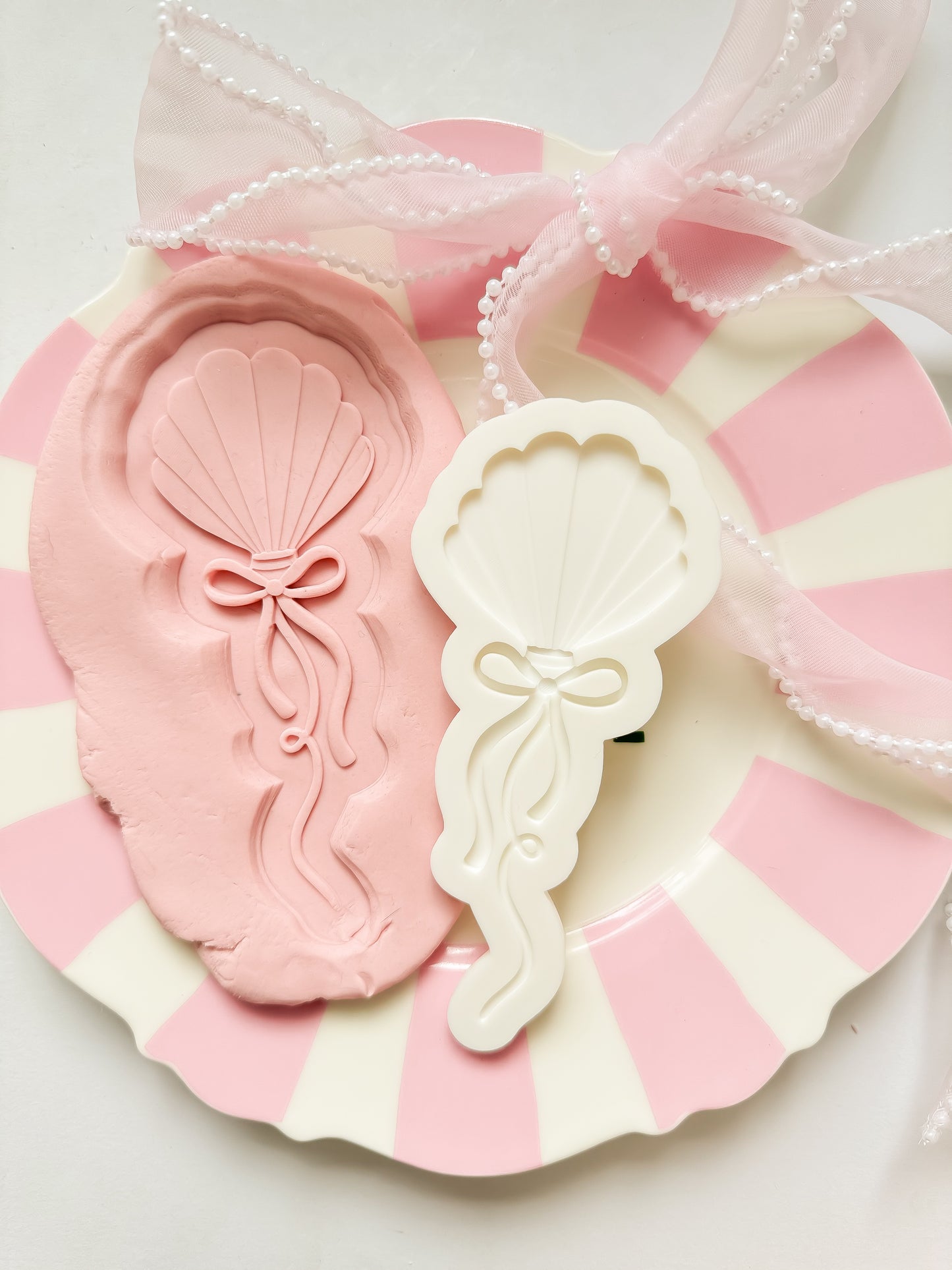 Shell balloon - Debosser and Cutter