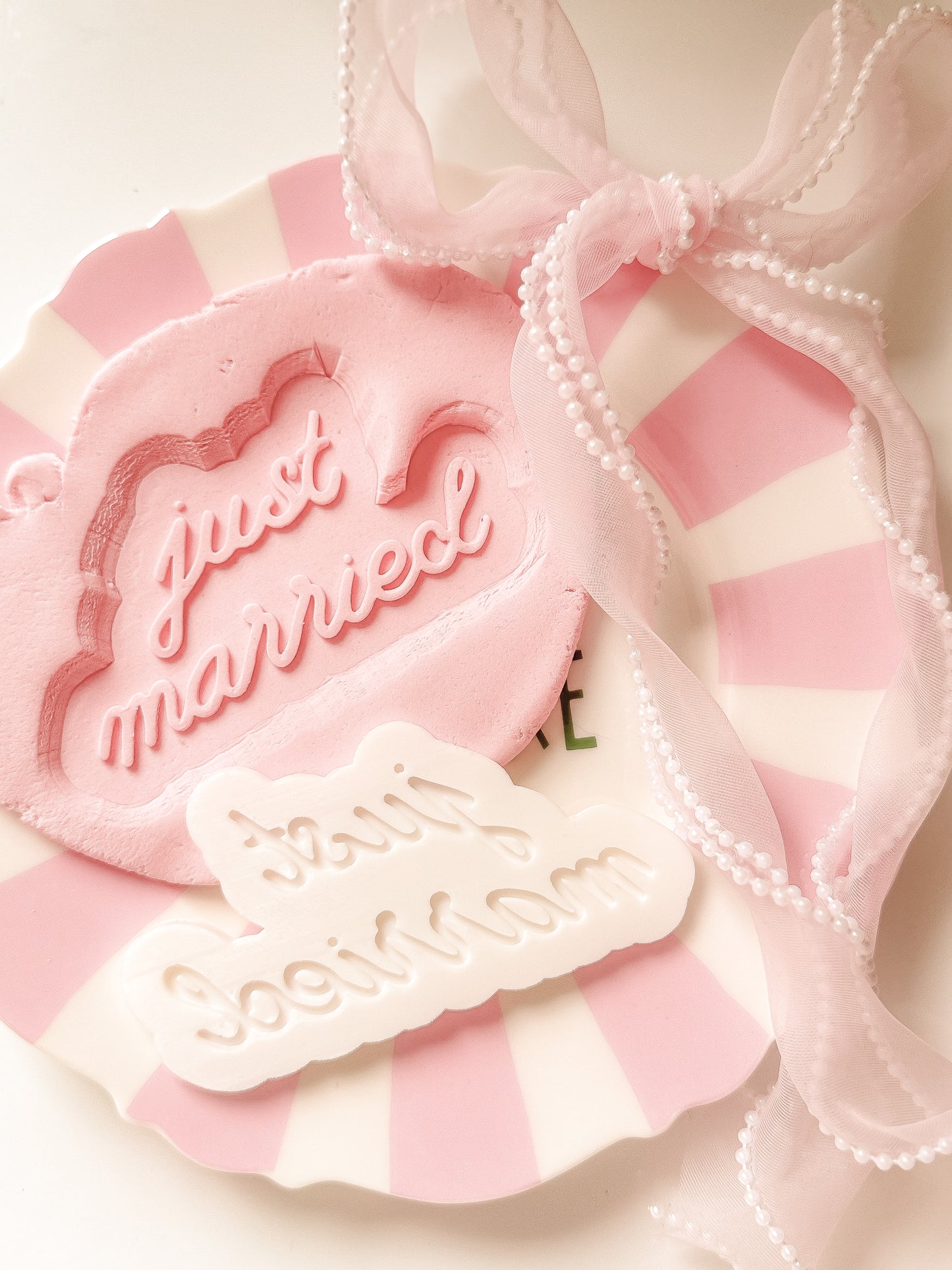 Just Married - Debosser and Cutter