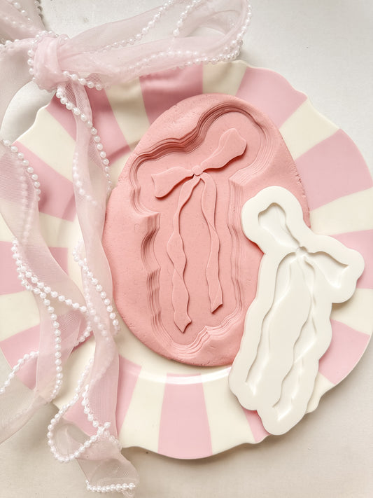 Ruffle long bow - Debosser and Cutter