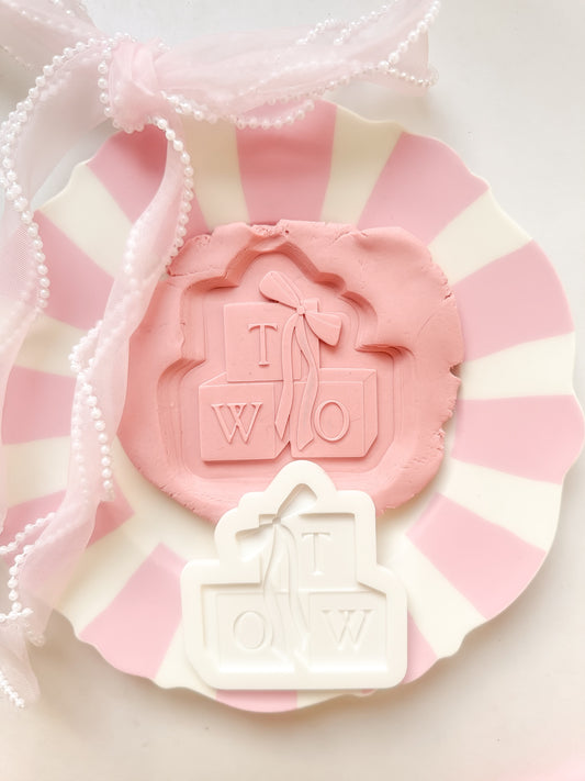 Two blocks with bow - Debosser and Cutter