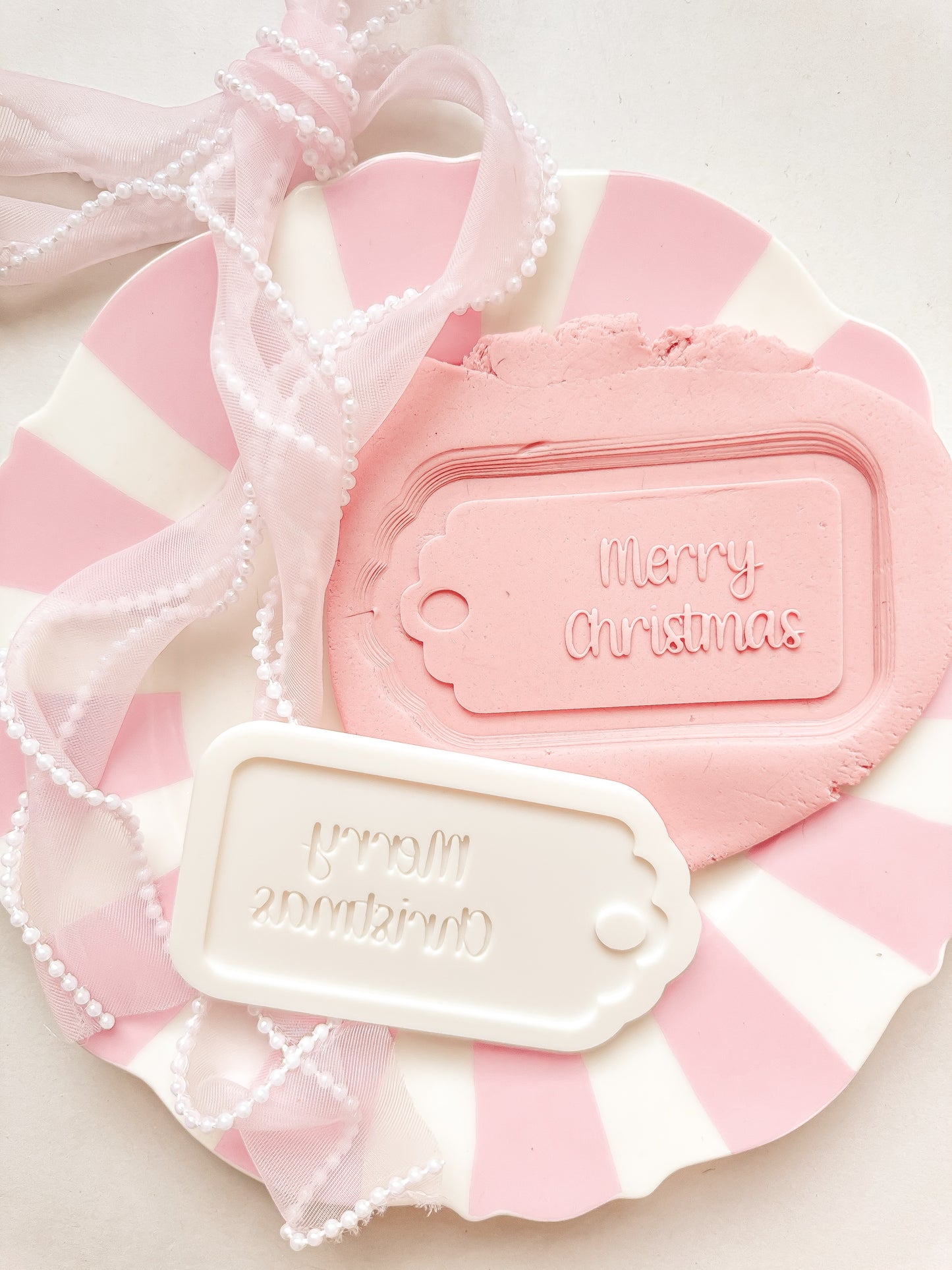 Plain Merry Christmas Tag - Debosser and Cutter