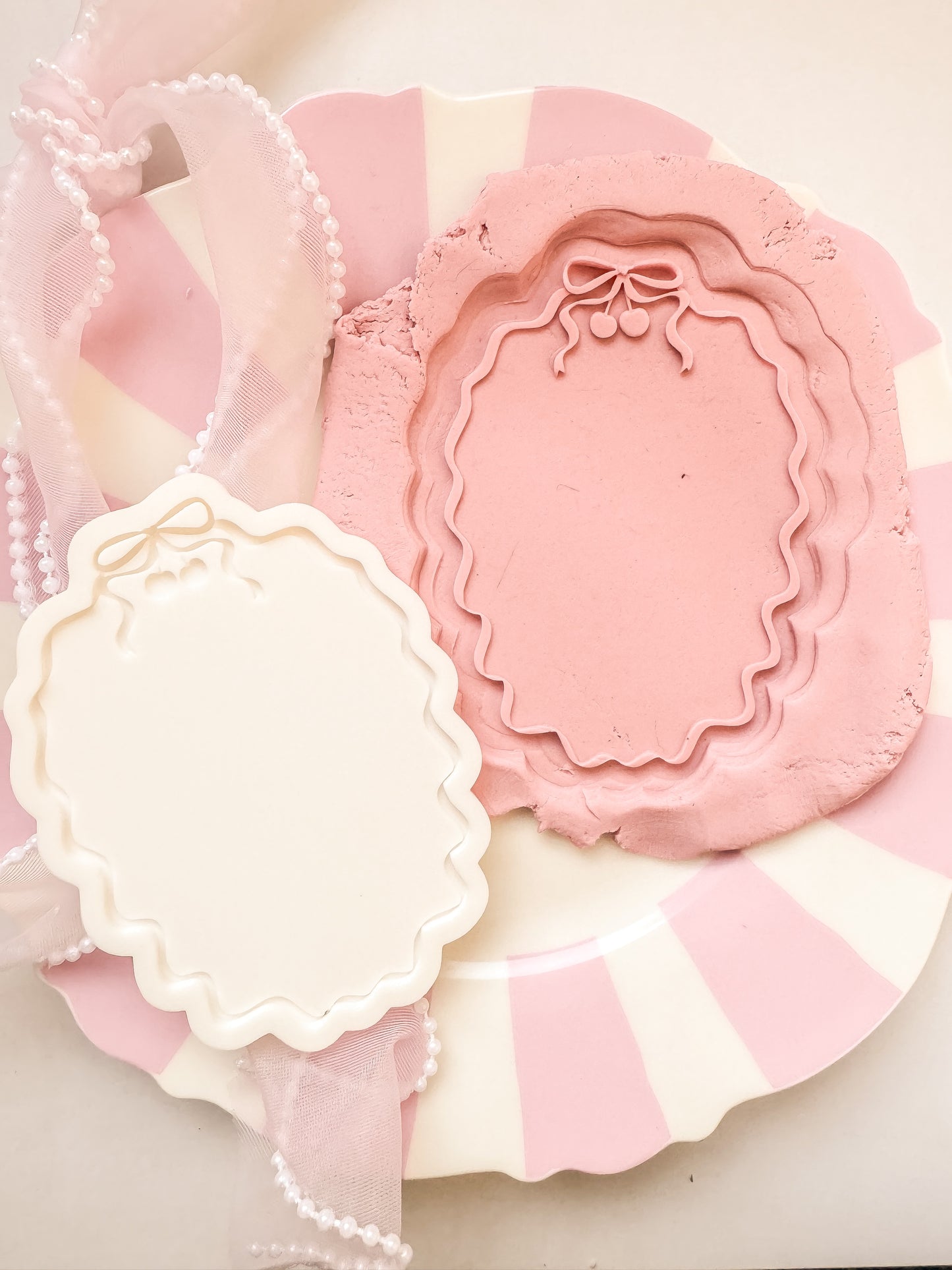 Cherry bow blank plaque - Debosser and Cutter