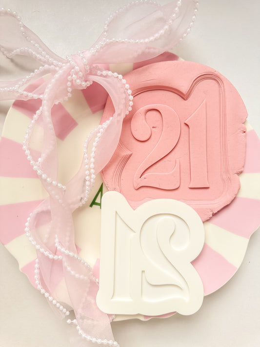 Simple 21 - Debosser and Cutter